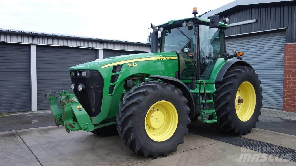 John Deere 8230 ILS 拖拉机/农用车