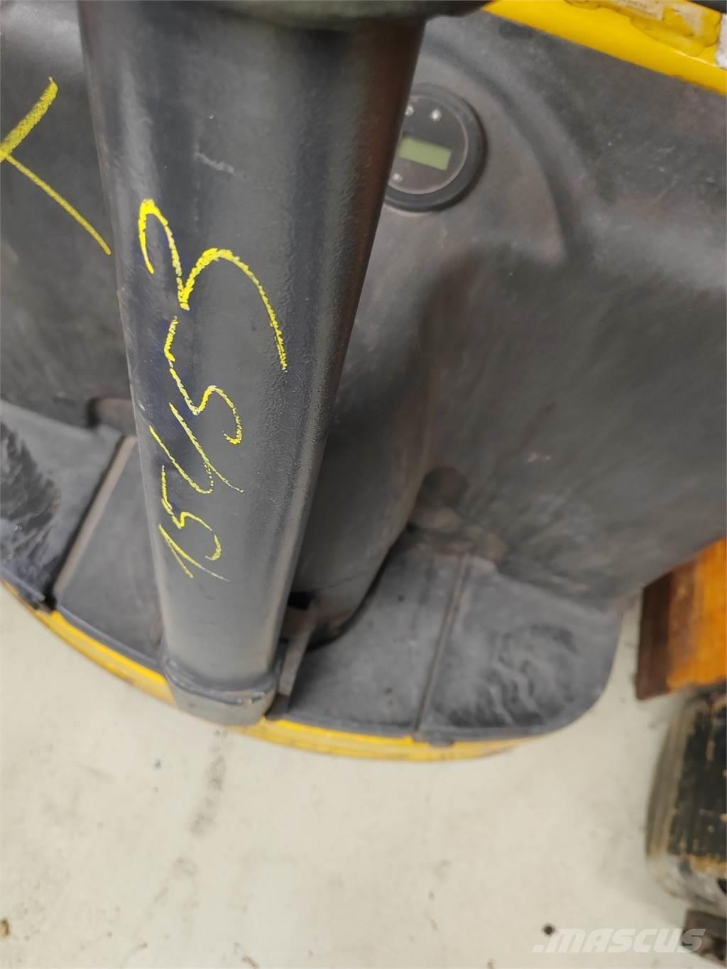 OM TL 18 手推堆垛车