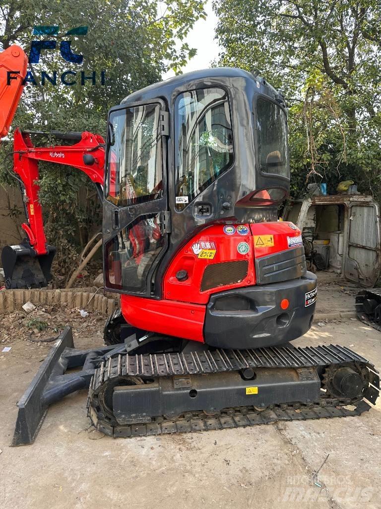 Kubota U 35 履带挖掘机