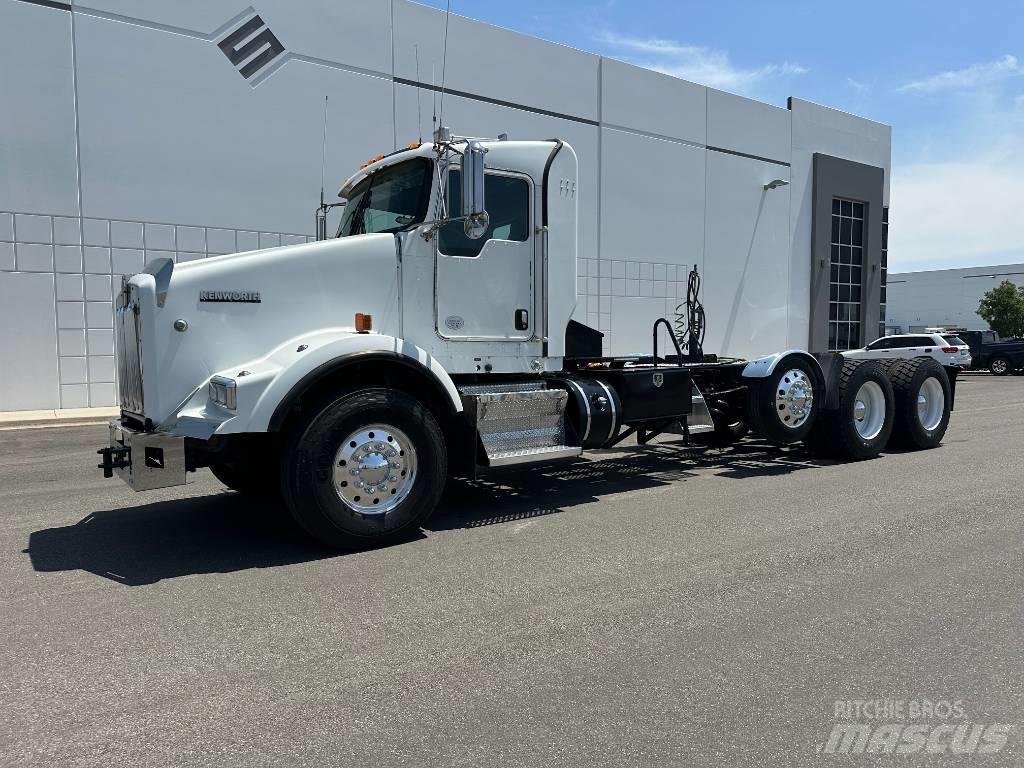 Kenworth T 800 平板车
