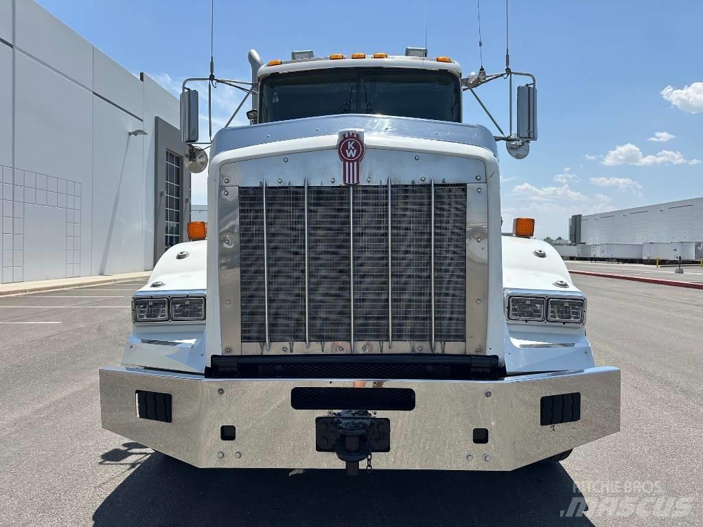 Kenworth T 800 平板车