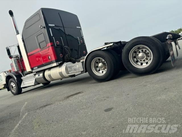 Kenworth W 900 B 牵引车