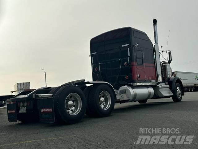 Kenworth W 900 B 牵引车