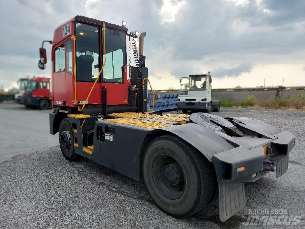 Kalmar T2 码头牵引车