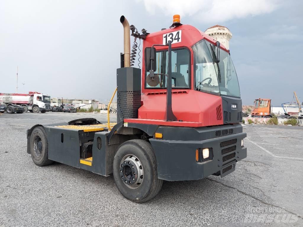 Kalmar T2 码头牵引车