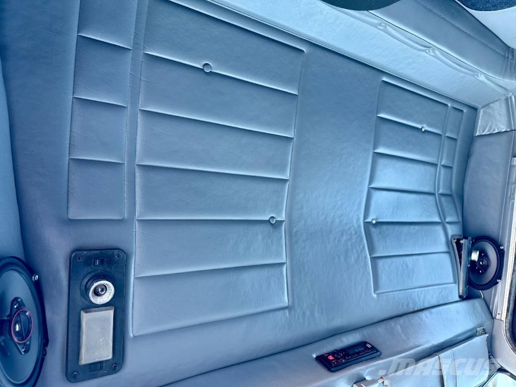 Peterbilt 379 牵引车