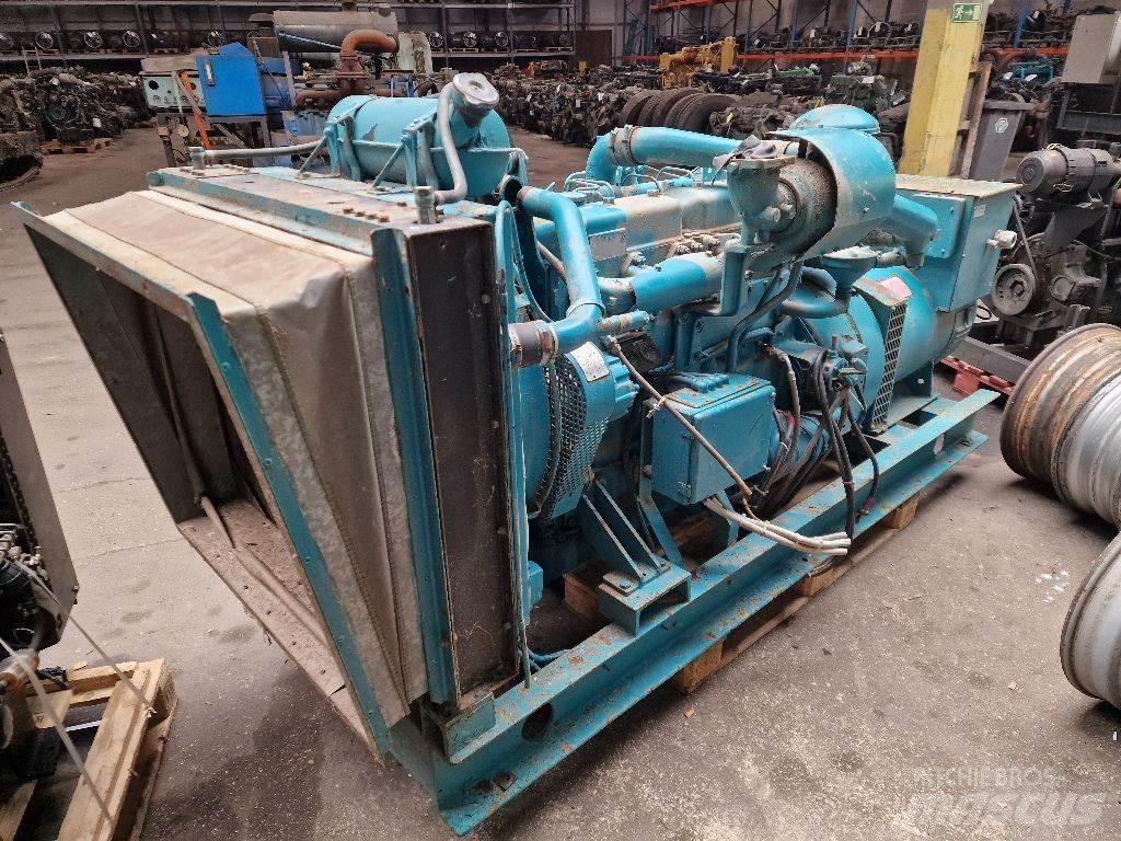 DAF 825 TURBO 运输工具-其他