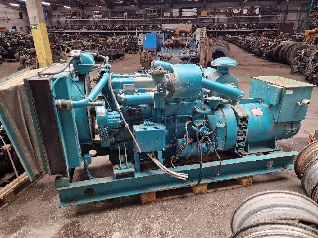 DAF 825 TURBO 运输工具-其他