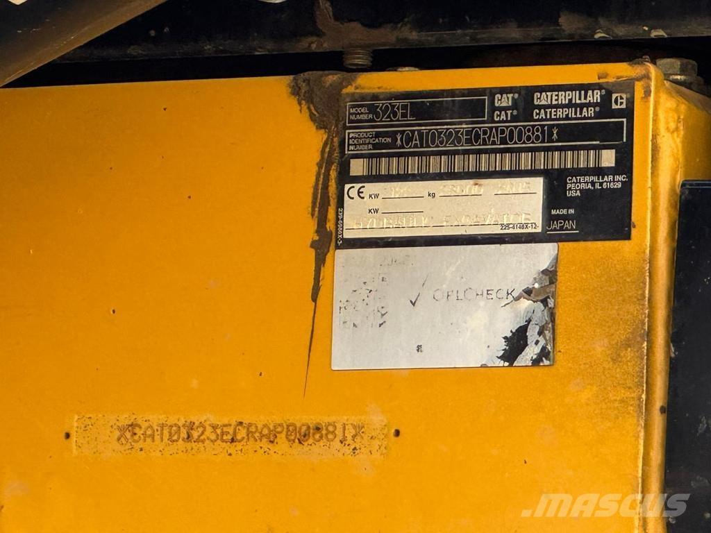CAT 323EL 履带挖掘机