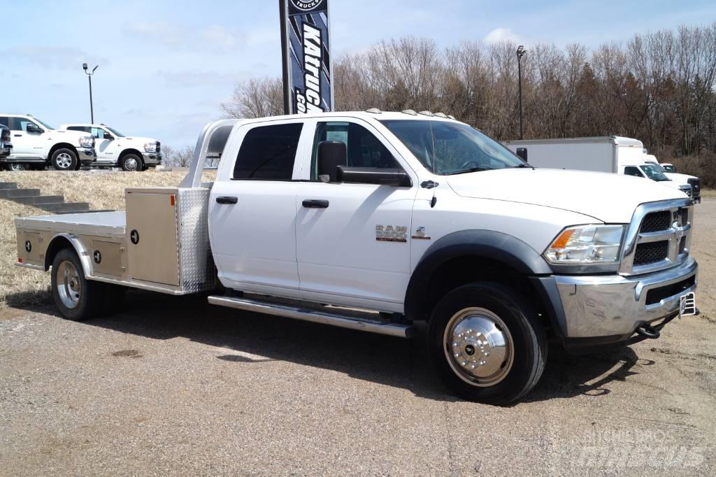 RAM 5500 TRADESMAN 平板栏板货车
