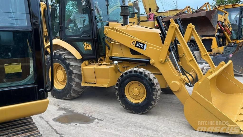 JCB 3 CX 反铲装载机