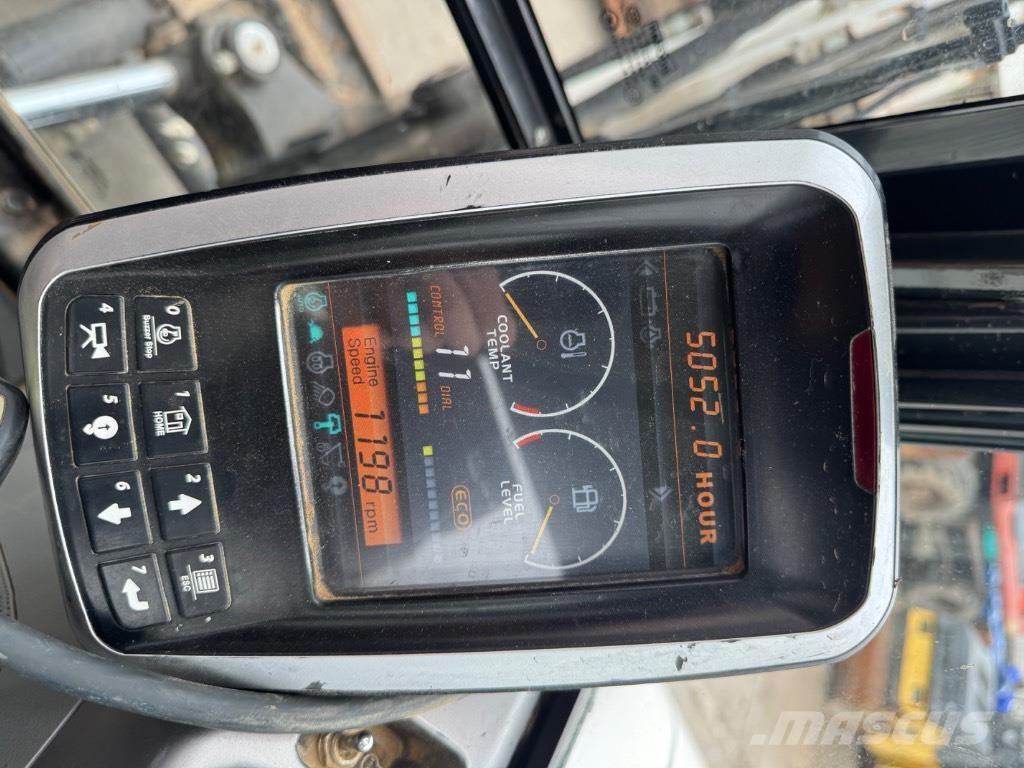 Bobcat E85 (14756) 中型挖掘机