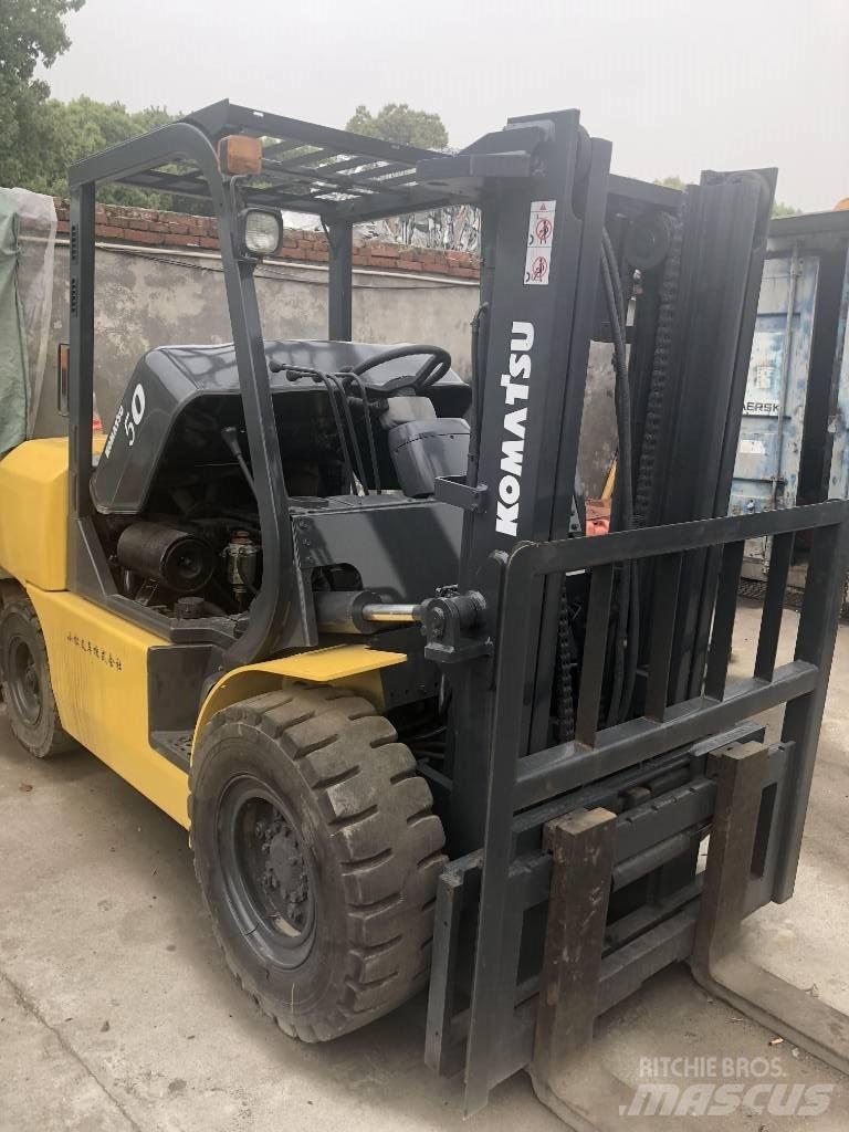 Komatsu 5 Ton 柴油叉车