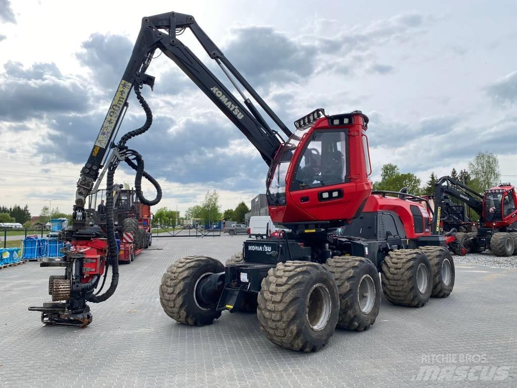 Komatsu 901 XC 收割机