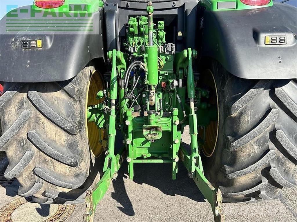 John Deere 6215r 拖拉机/农用车