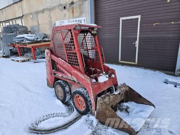 Bobcat 463 滑移装载机