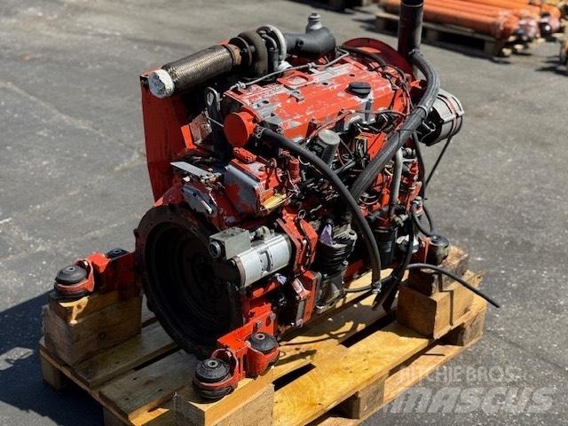 Deutz BF4M 1012 发动机