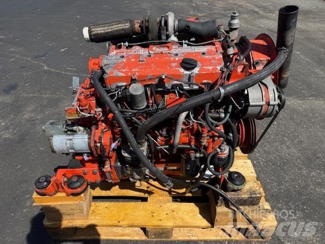 Deutz BF4M 1012 发动机