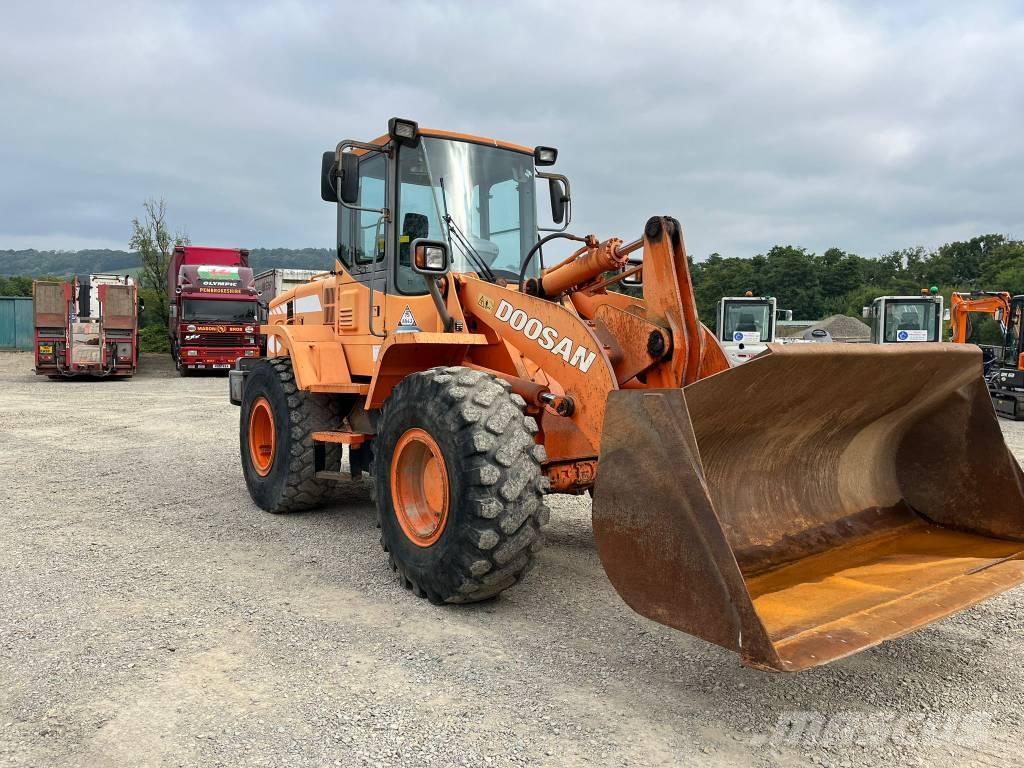 Doosan DL 200 轮式装载机