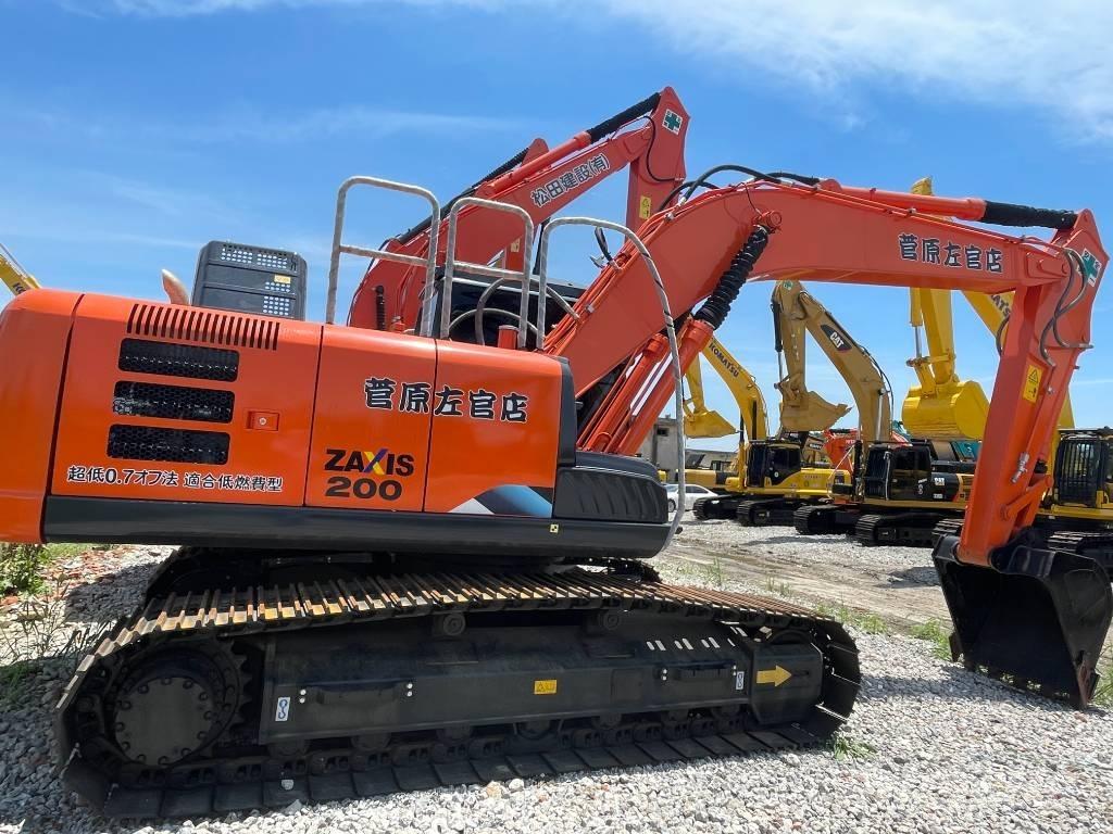 Hitachi ZX200 履带挖掘机