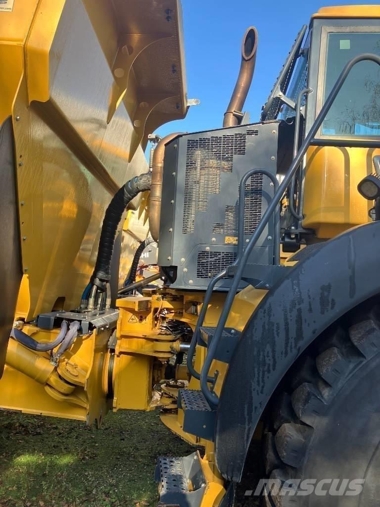Bell B45E 6x6 铰接式自卸车