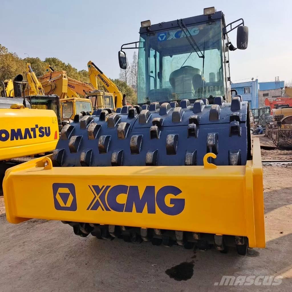 XCMG XS 223 J 单轮压路机