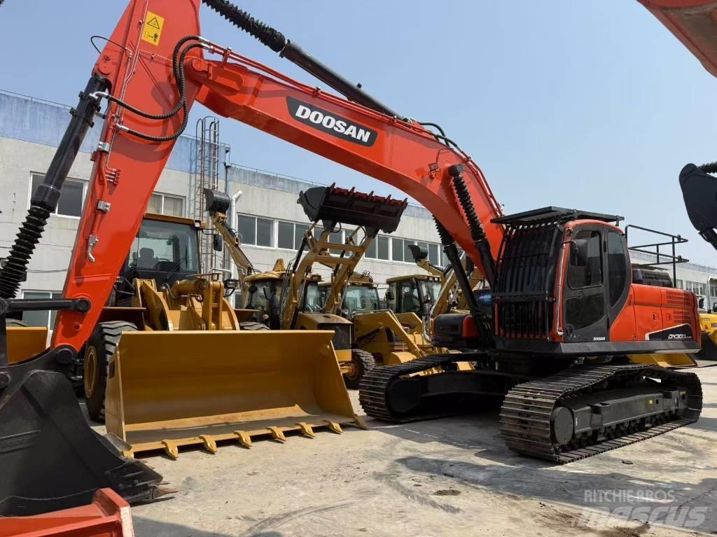 Doosan DX 300 LC 履带挖掘机