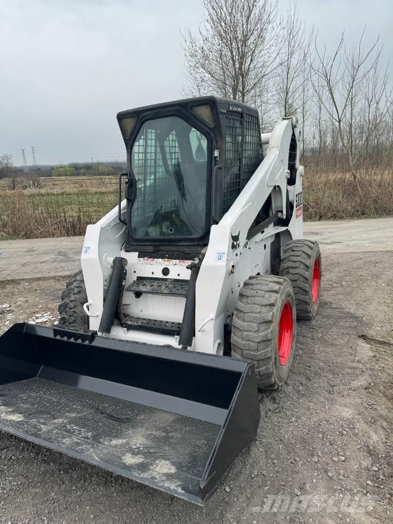 Bobcat S 300 滑移装载机