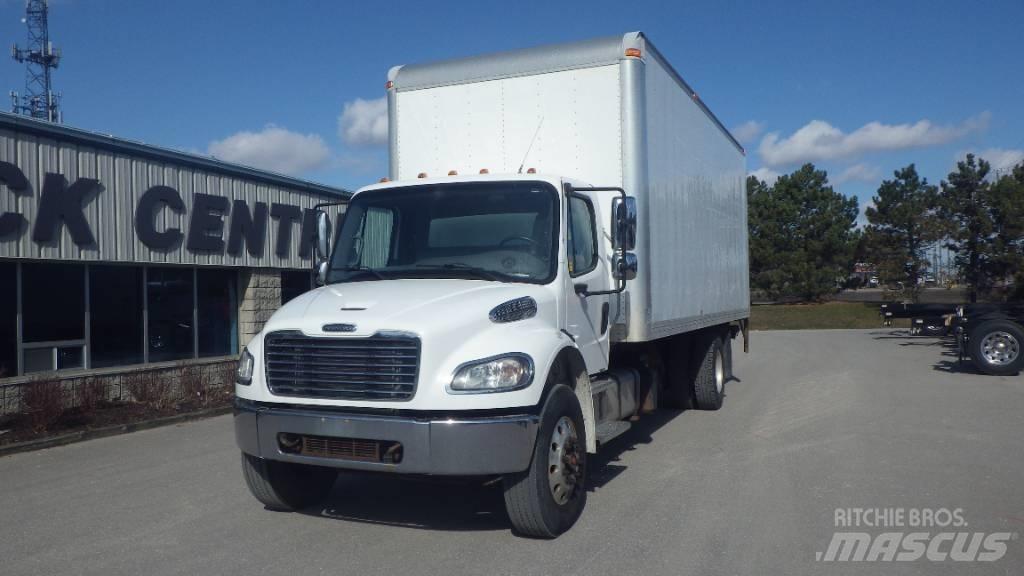 Freightliner M2 106 厢式货车