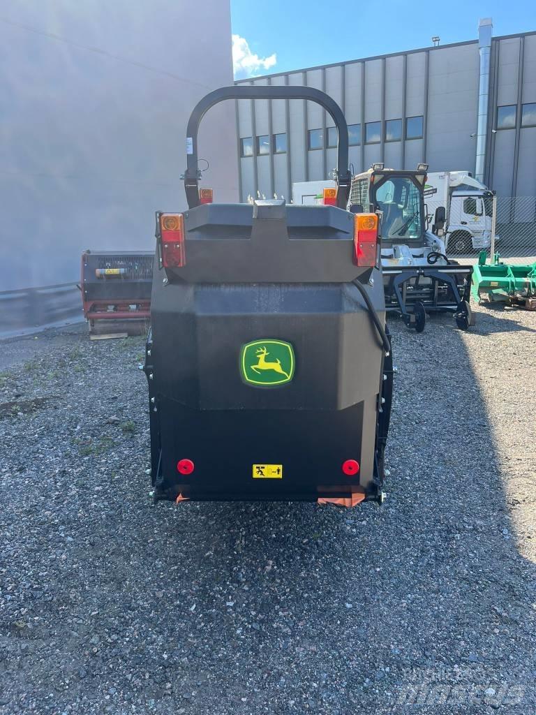 John Deere X950R 骑乘式割草机