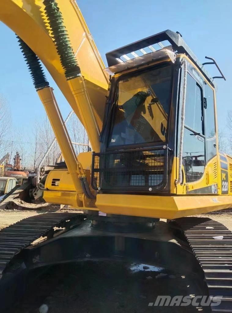Komatsu PC 220-8 履带挖掘机