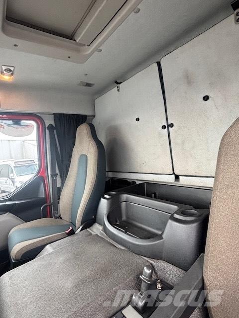 Volvo FE 320 车辆运输车