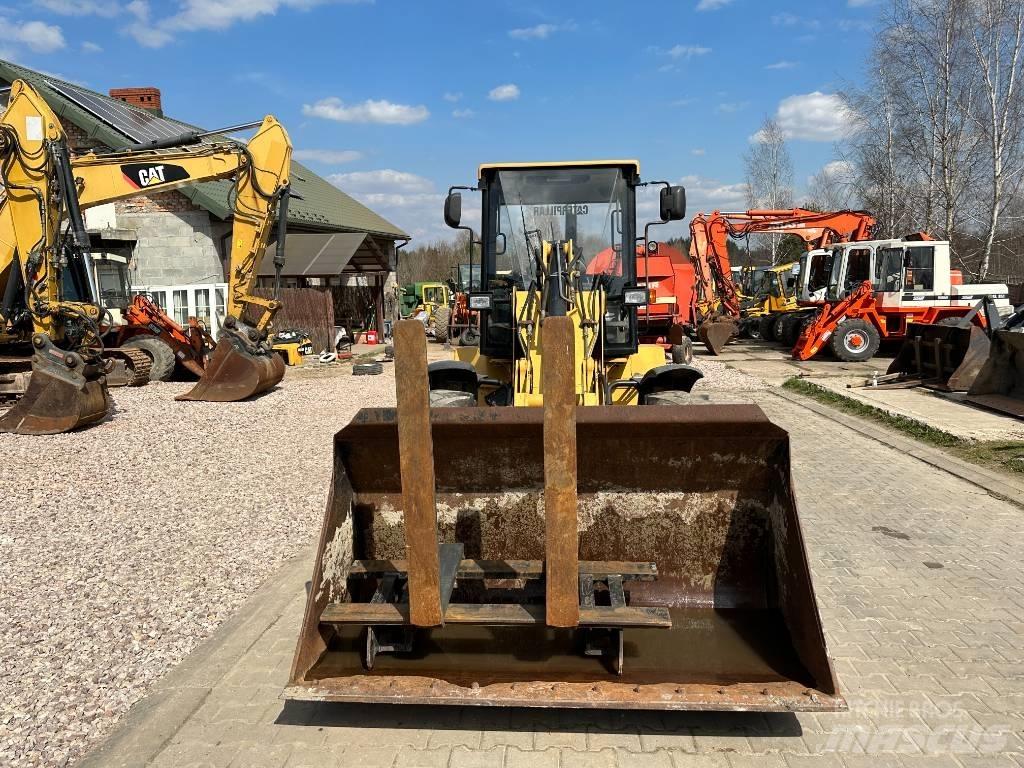 CAT 908 轮式装载机