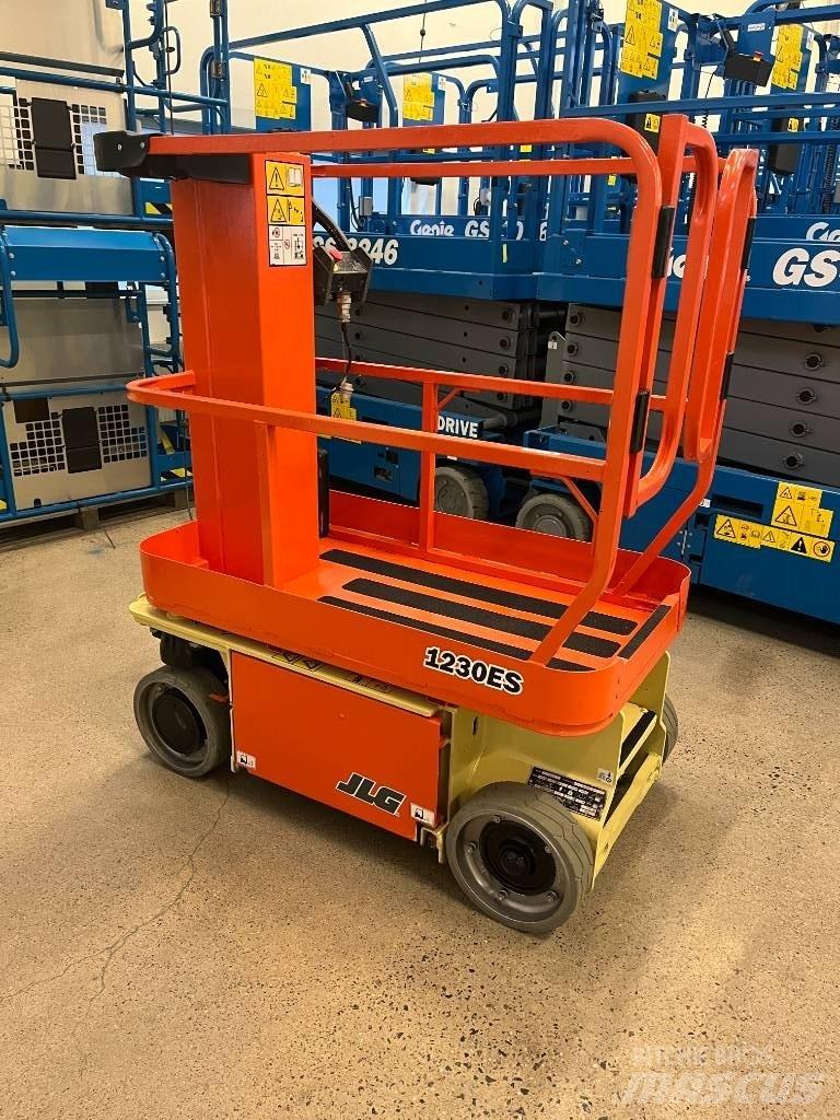 JLG 1230 ES 剪叉式升降机