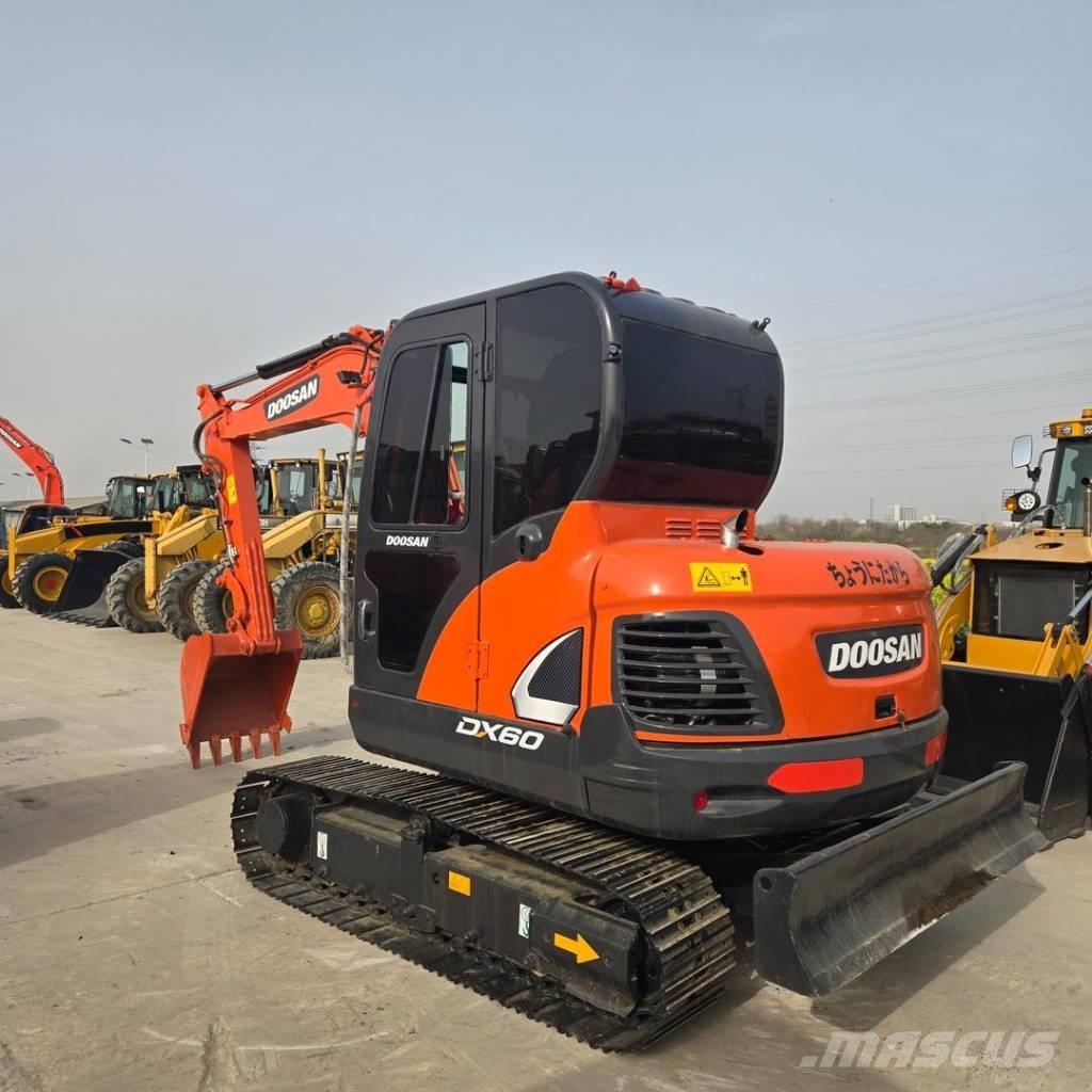 Doosan DX 60 小型挖掘机