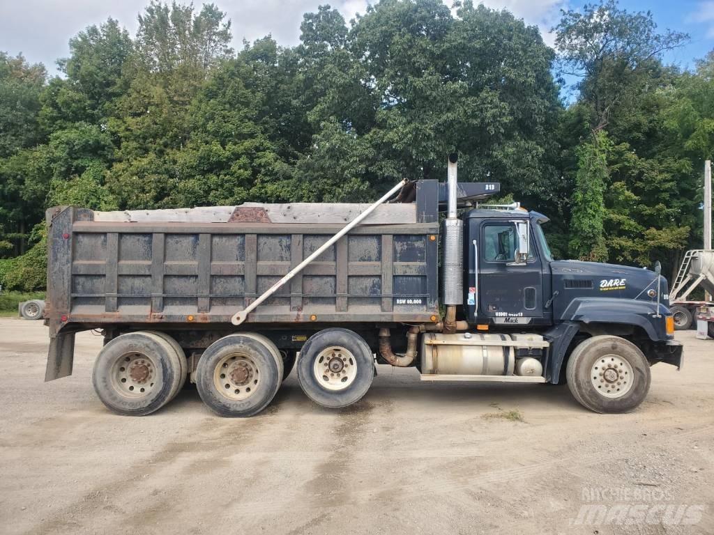 Mack CL713 自卸式货车