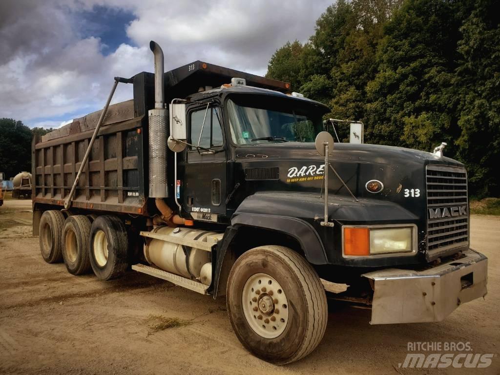 Mack CL713 自卸式货车