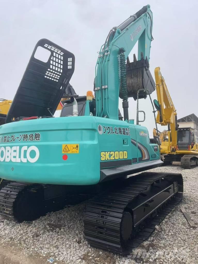 Kobelco SK 200 履带挖掘机