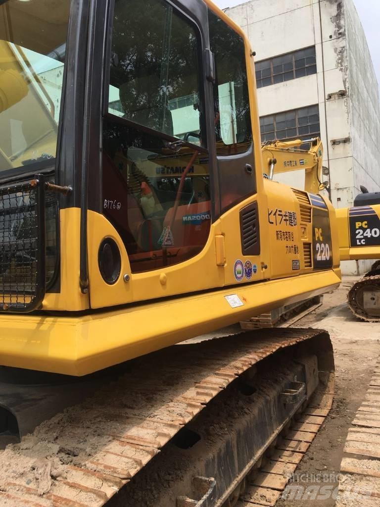 Komatsu pc200-8 履带挖掘机