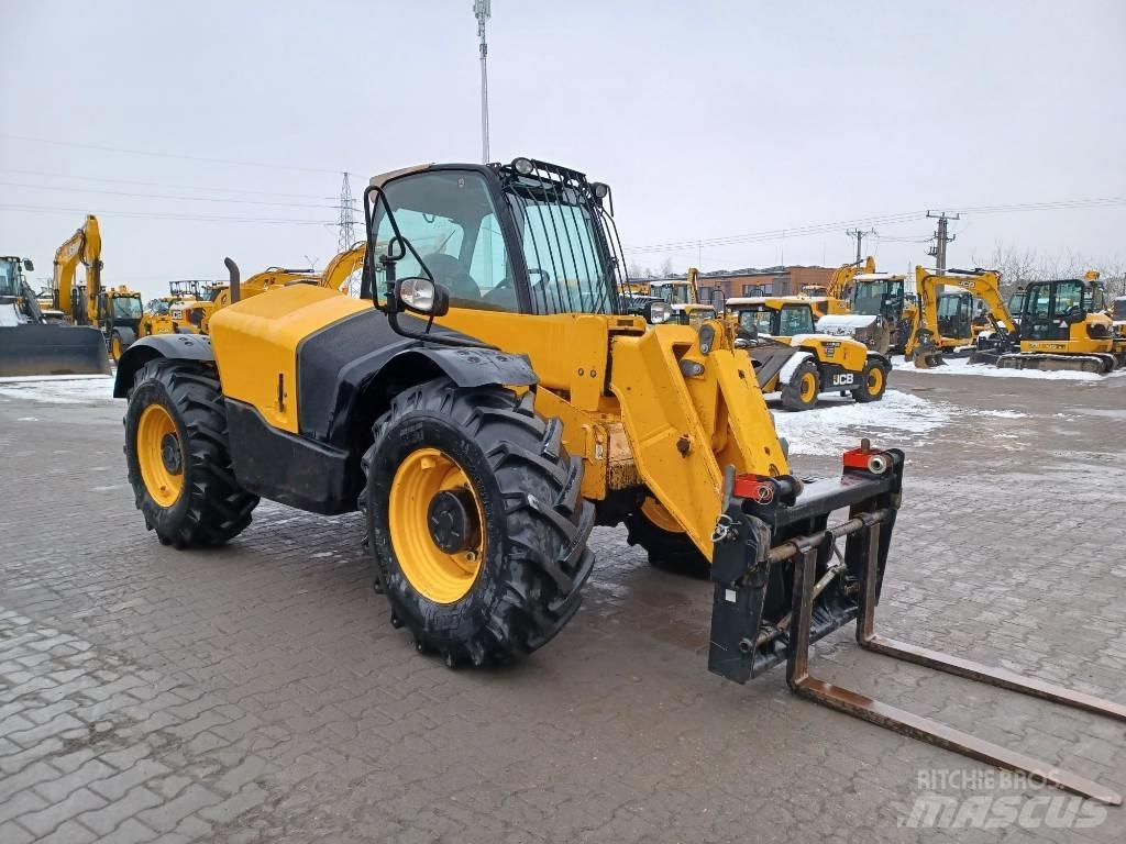 JCB 531-70 伸缩臂叉装车|叉装车