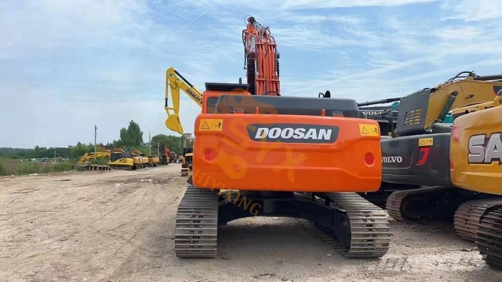 Doosan DX 225 LC 履带挖掘机