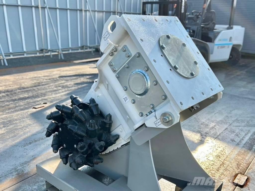 Simex TF850 挖沟机