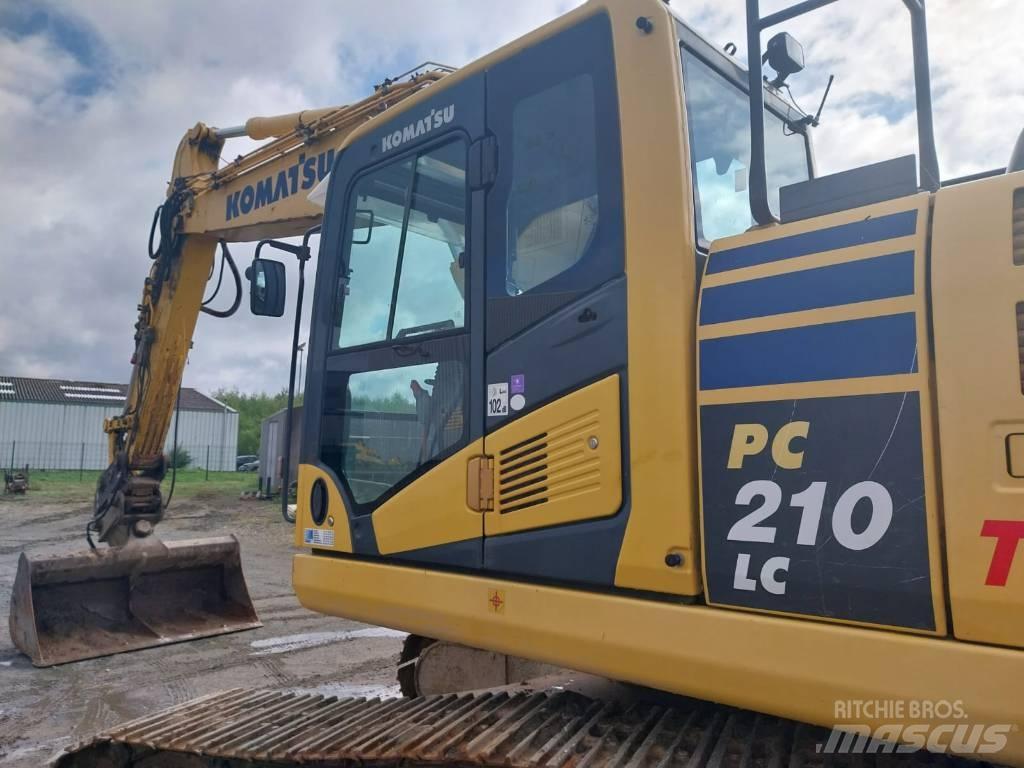 Komatsu PC210LC-10 履带挖掘机