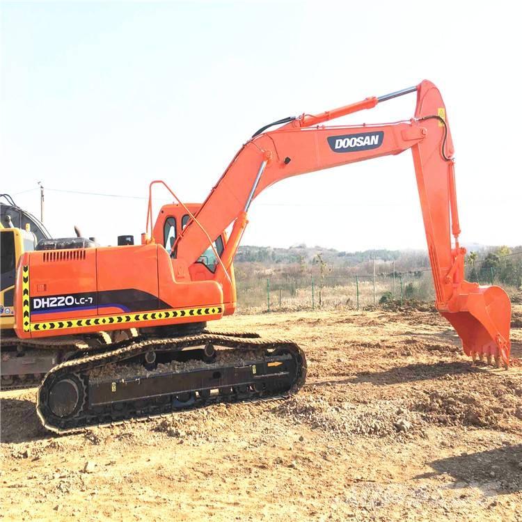 Doosan dh220lc-7 履带挖掘机