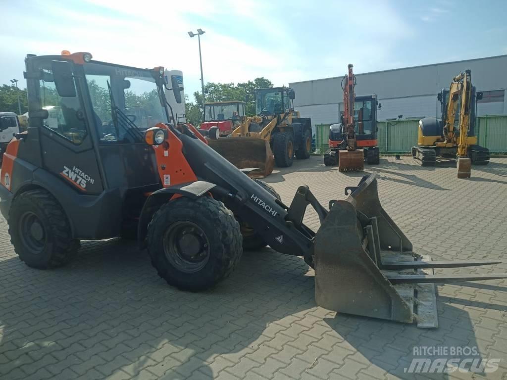 Hitachi ZW 75 轮式装载机