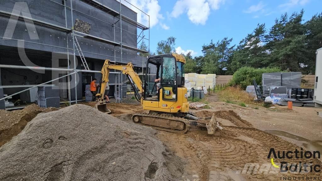 CAT 303 CR 小型挖掘机
