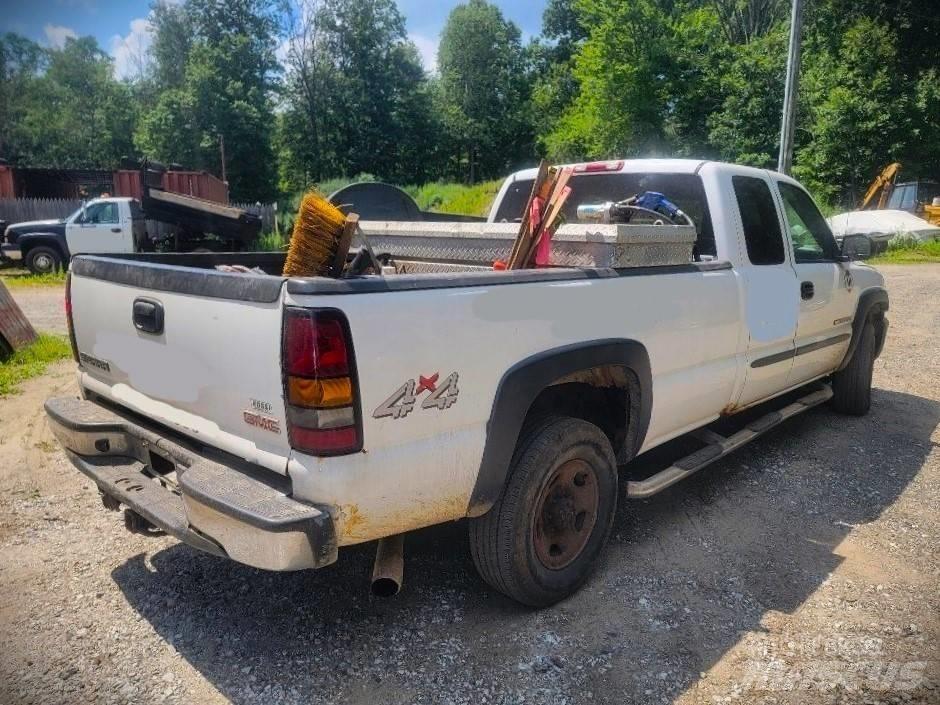 GMC 2500 HD 皮卡车