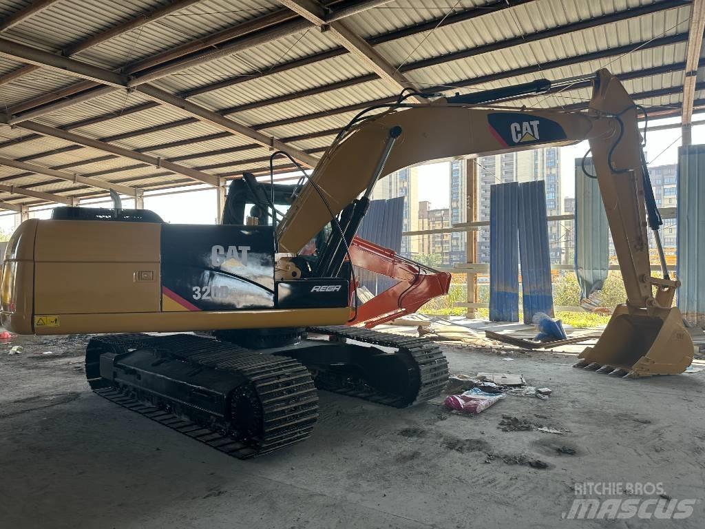 CAT 320 D 履带挖掘机