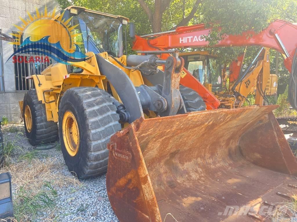 Volvo L 120 轮式装载机
