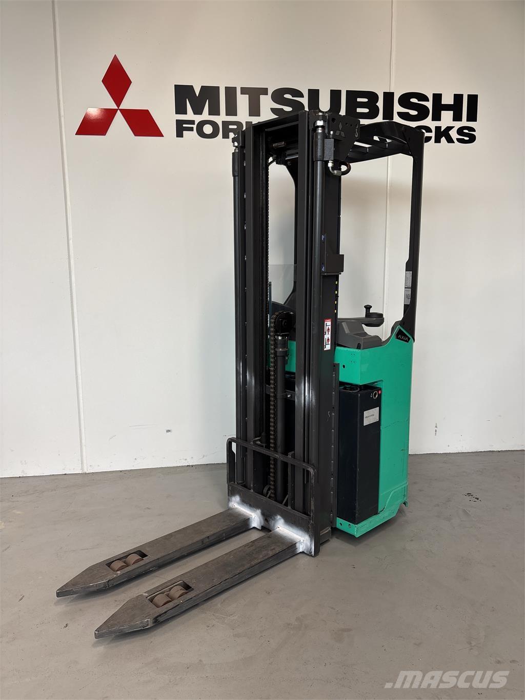 Mitsubishi SBR16N2 行走式堆垛机